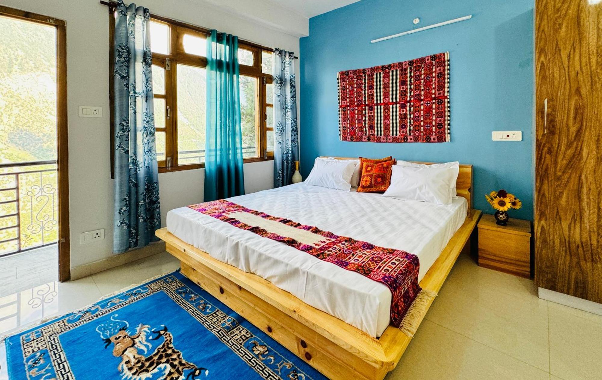 Pine View Retreat Homestay Kalpa Ngoại thất bức ảnh