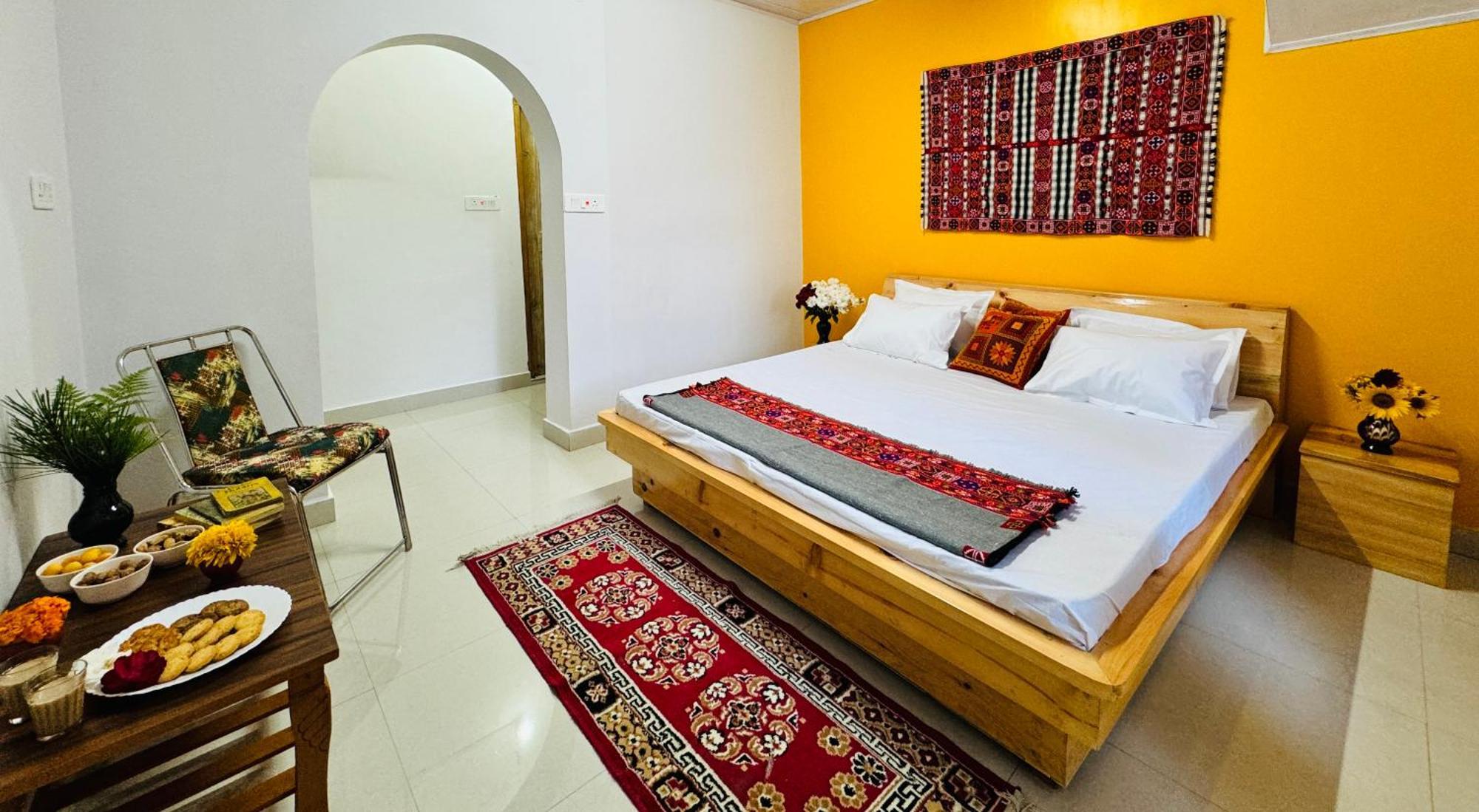 Pine View Retreat Homestay Kalpa Ngoại thất bức ảnh